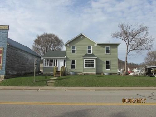 120 Commercial St, Viola, WI 54664-7011
