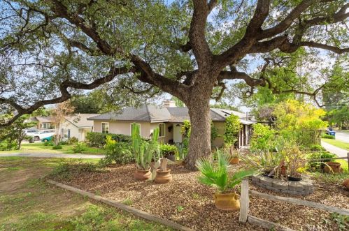 370 Laurel Ave, Sierra Madre, CA 91024-2042