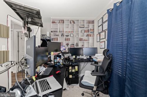 28 Buckingham Dr, Willingboro NJ  08046-1623 exterior