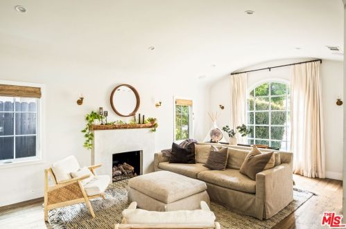 12212 Hillslope St, North Hollywood CA  91604-3603 exterior