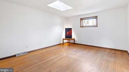 11 Woodbrook Cir, Wilmington DE  19810-4119 exterior