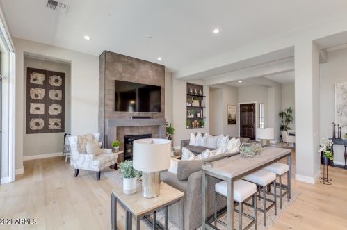 2507 Vallejo Dr, Gilbert AZ  85298 exterior