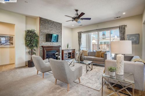 70 Thunder Bay Ct, West Pittsburg CA  94565-7924 exterior