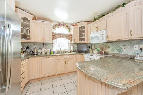 47 Malcolm St, Crotonville NY  10562-3241 exterior