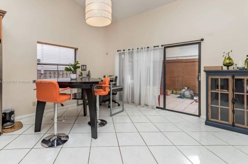 216 9th St, Dania Beach FL  33004-4439 exterior