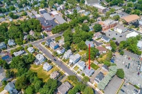 24 William St, Metuchen NJ  08840-1822 exterior