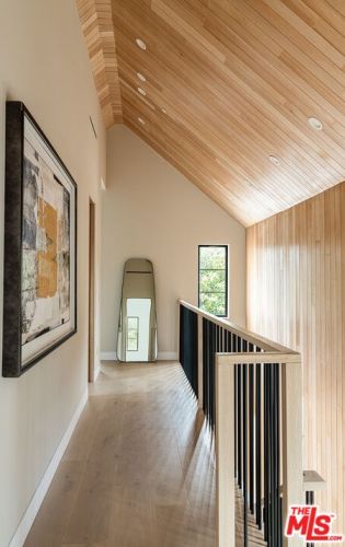 4552 Wortser Ave, North Hollywood CA  91604-1015 exterior