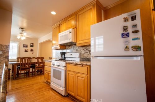 6053 Maris Ave, Pico Rivera CA  90660-3212 exterior