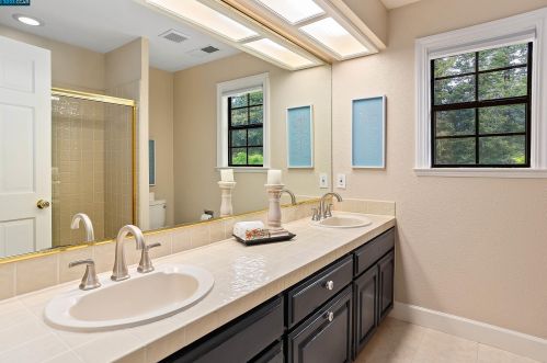 90 Wild Oak Ct, Danville CA  94506-4546 exterior