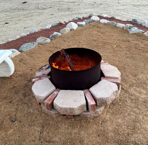 73400 Dillon Rd, Desert Hot Springs CA  92241-7810 exterior