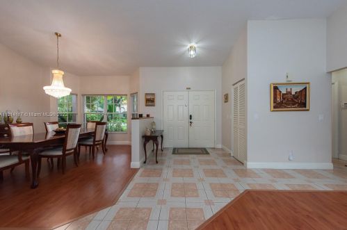 20011 3rd St, Hollywood, FL 33029-3312