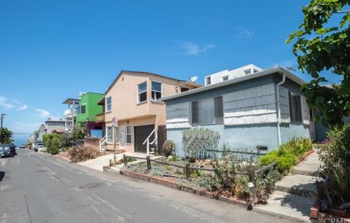 457 28th St, Manhattan Beach, CA 90266-2126