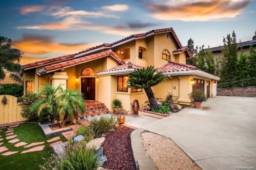 8679 Butte St, La Mesa, CA 91941-6629