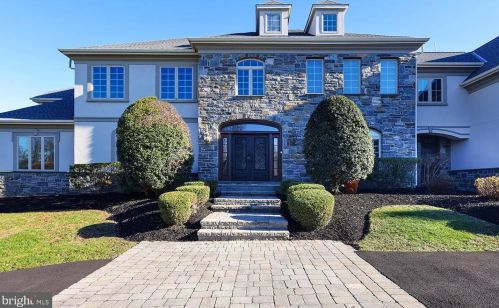 2221 Jefferson Ln, Huntingdon Valley, PA 19006-6042