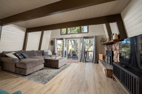 47125 Skyview Dr, Big Bear City CA  92314-9035 exterior