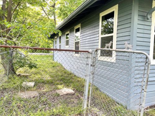 705 Main St, Greenville TX  75401-2027 exterior