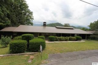 510 Sunset Dr, Gatlinburg, TN 37738-3122