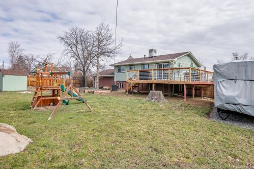 10101 Melody Dr, Denver CO 80260-6061 exterior