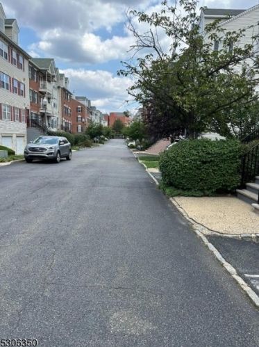 20 Marrow St, Newark, NJ 07103-3150