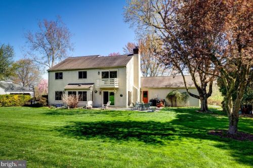 1030 Beaumont Rd, Berwyn PA  19312-2040 exterior