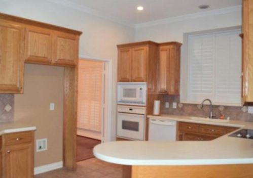 688 Bear Creek Dr, Hurst TX  76054-6011 exterior