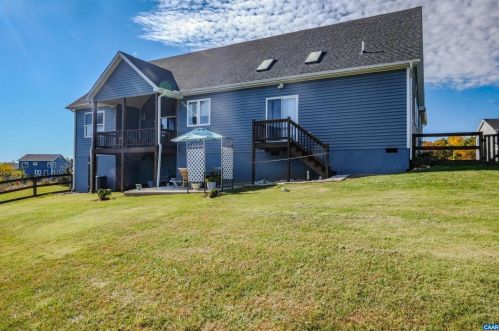 513 Rosewood Dr, Scottsville VA  24590-6491 exterior