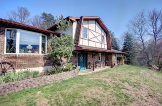 225 Edgemont Ave, Palmerton, PA 18071-1207