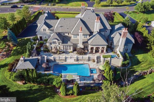 876 Penn Oak Rd, Prospectville, PA 19002-1968