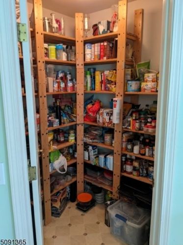 8 Glory Ln, Wantage NJ  07461-3233 exterior