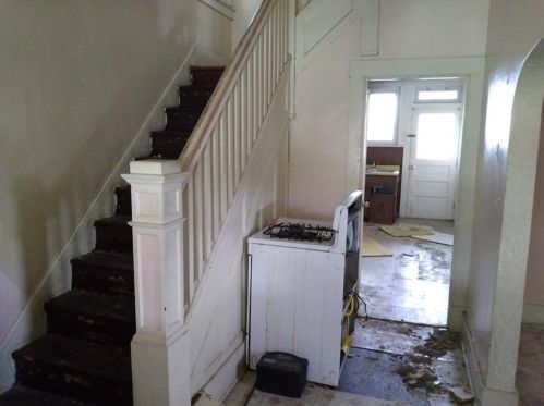 2519 Jenny Lind St, Mckeesport, PA 15132-5035