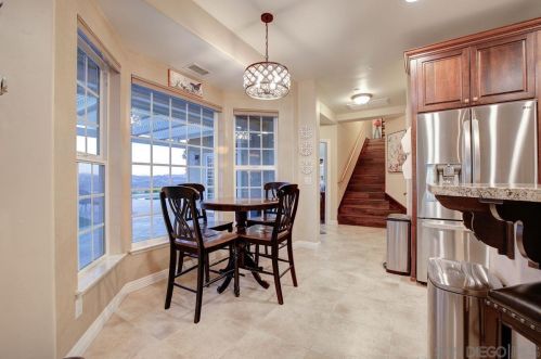 10956 Calle Oro Verde, Valley Center CA  92082-4201 exterior