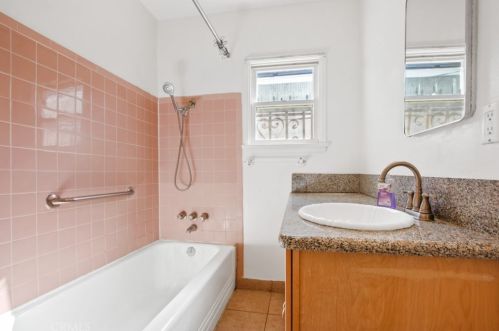 3540 Olive Ave, Long Beach CA  90807-4644 exterior