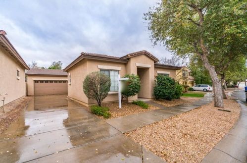 7651 Boise St, Mesa, AZ 85207-7524