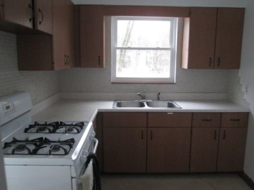 105 Mary Ann Dr, Glenshaw PA  15116-3031 exterior