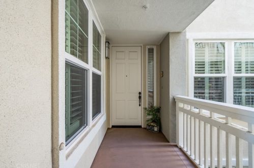 1545 Windshore Way, Oxnard CA  93035-1406 exterior