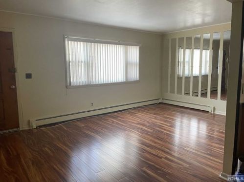 1717 47th St, North Bergen, NJ 07047-2932