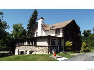 809 Mount Airy Rd, Newburgh NY  12553-8965 exterior