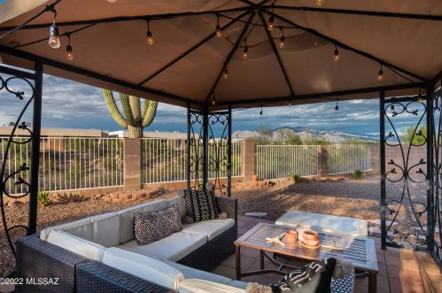 4072 Rawley Mine Ct, Tucson, AZ 85745-4157