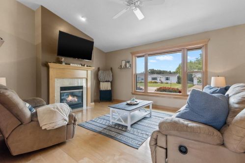 2737 Gemini Rd, Green Bay, WI 54311-4932