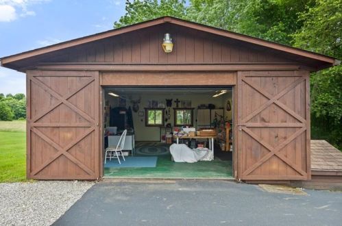 110 Mcclelland Ave, Greenville PA  16125-8004 exterior