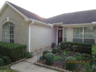 1114 Birchstone Dr, Missouri City TX  77459-1516 exterior
