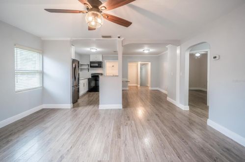 861 Lowell St, Lakeland, FL 33805-3043
