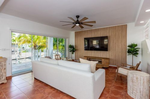 24 Center Ln, Key Largo FL  33037-2911 exterior