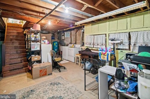 105 Ivy Ln, Glen Mills PA  19342-1319 exterior