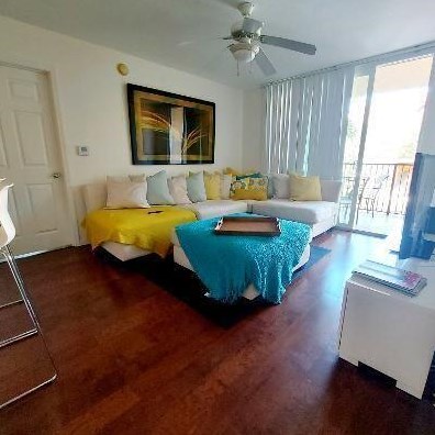 615 Villa Cir, Boynton Beach, FL 33435-8913