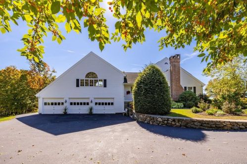 42 Old Farm Rd, Litchfield, CT 06759-3807