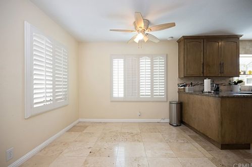 6103 Whitewood Ave, Lakewood, CA 90712-1242