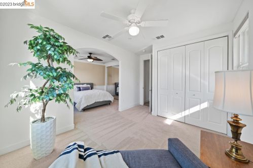 9744 Golden Sky Way, Gilroy CA  95020-9663 exterior