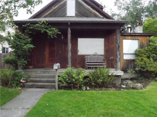 2002 Wetmore Ave, Everett WA  98201-2246 exterior