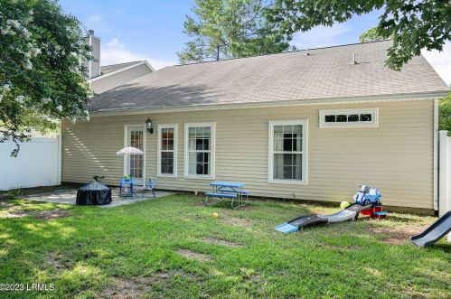 114 Winyah Way, Beaufort SC  29906-6004 exterior